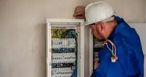 Czy Ty jesteś dystrybutorem aparatury elektrycznej? Czy instalator jest dystrybutorem