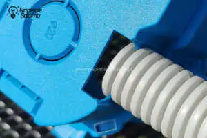 Puszka do elektroniki SE2x60D i SE2x60G Simet Puszka do elektroniki SE2x60D i SE2x60G Simet - miejsce na wprowadzenie peszla