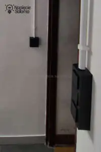 Instalacja elektryczna Simon 55 montowany w systemowej puszce natynkowej