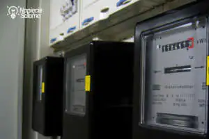 Stare liczniki energii elektrycznej niewykrywające mocy biernej